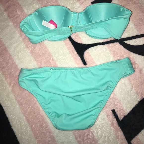 Victoria's Secret bikini NWOT - Picture 2 of 2